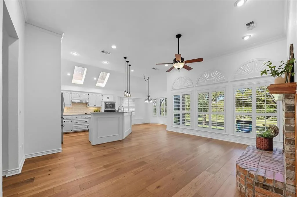 5404 N Briar Ridge Circle