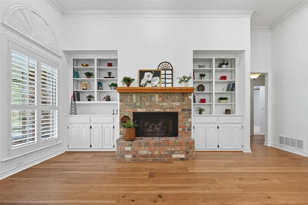 5404 N Briar Ridge Circle