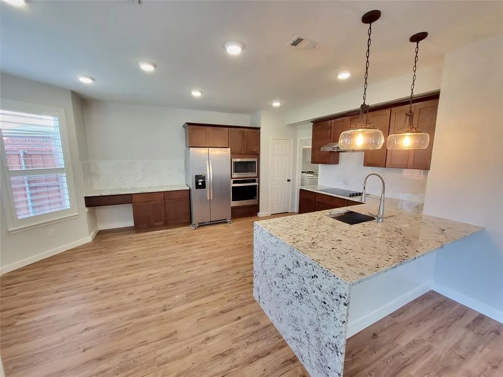 9992 Wyndbrook Drive