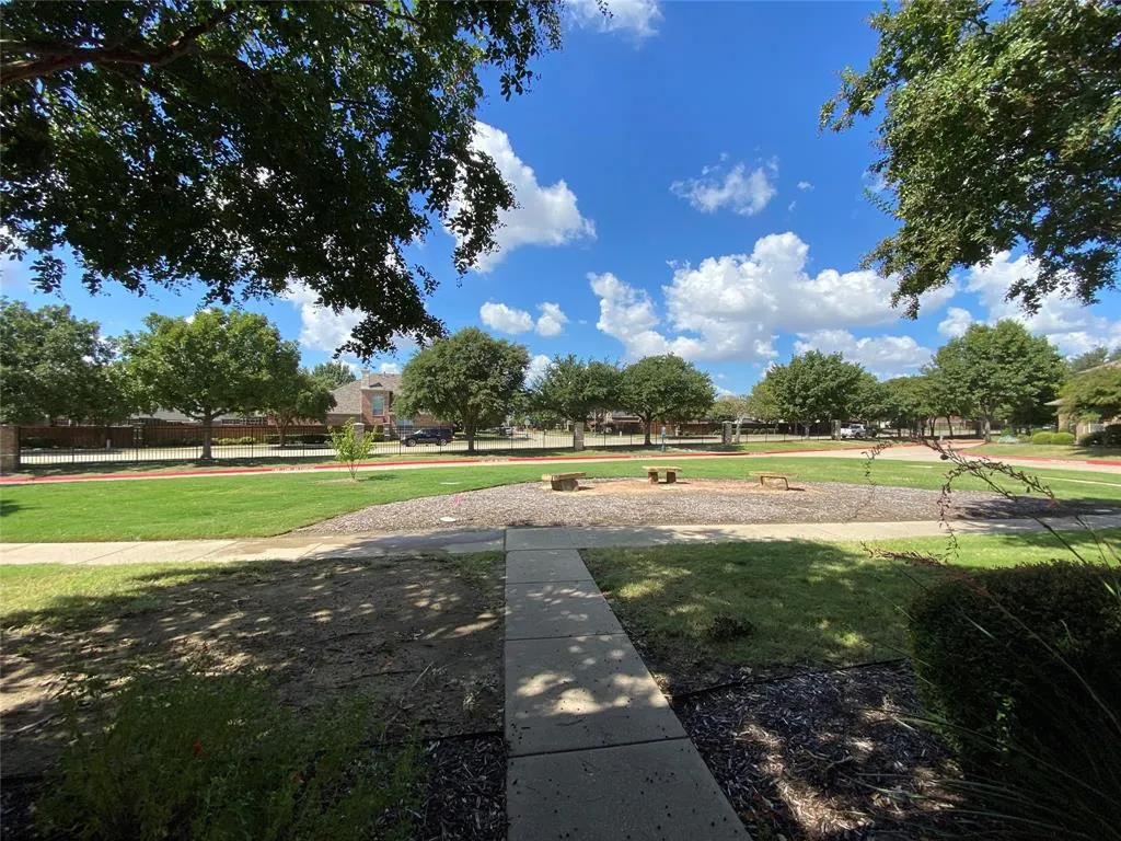 575 S Virginia Hills Drive, #303