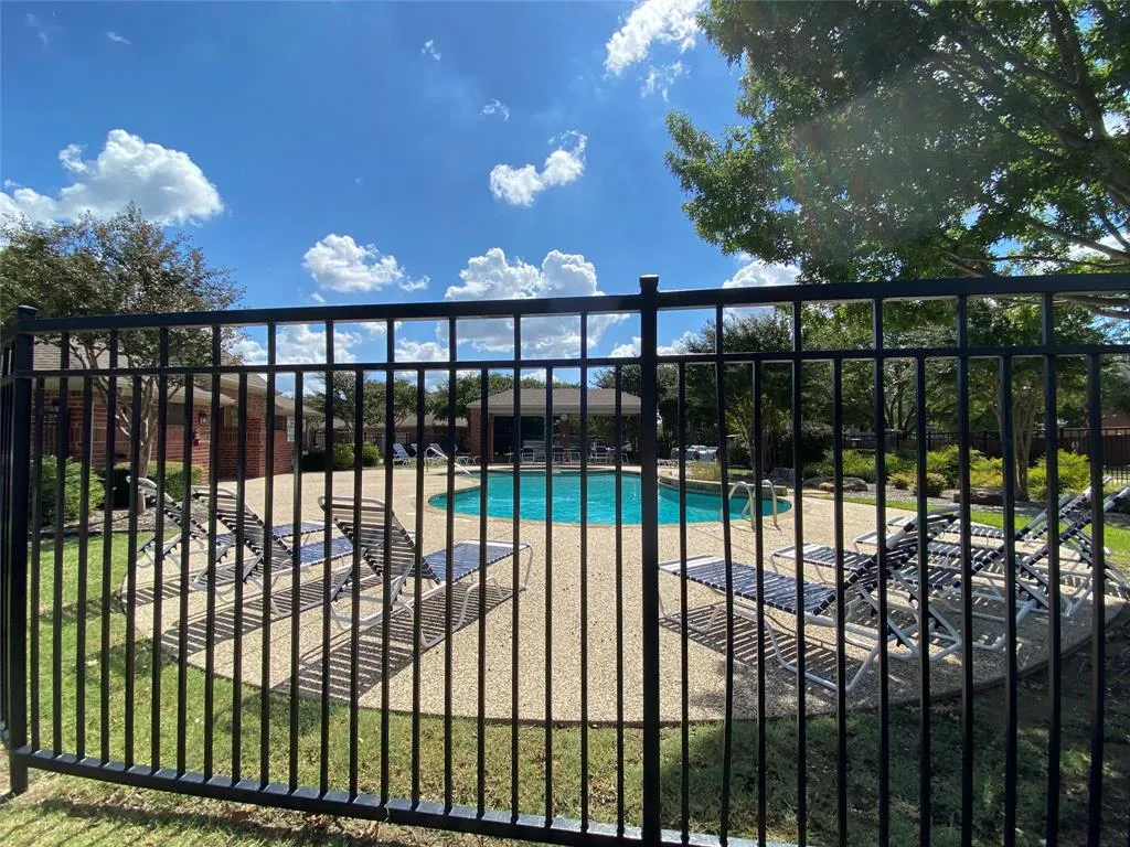 575 S Virginia Hills Drive, #303