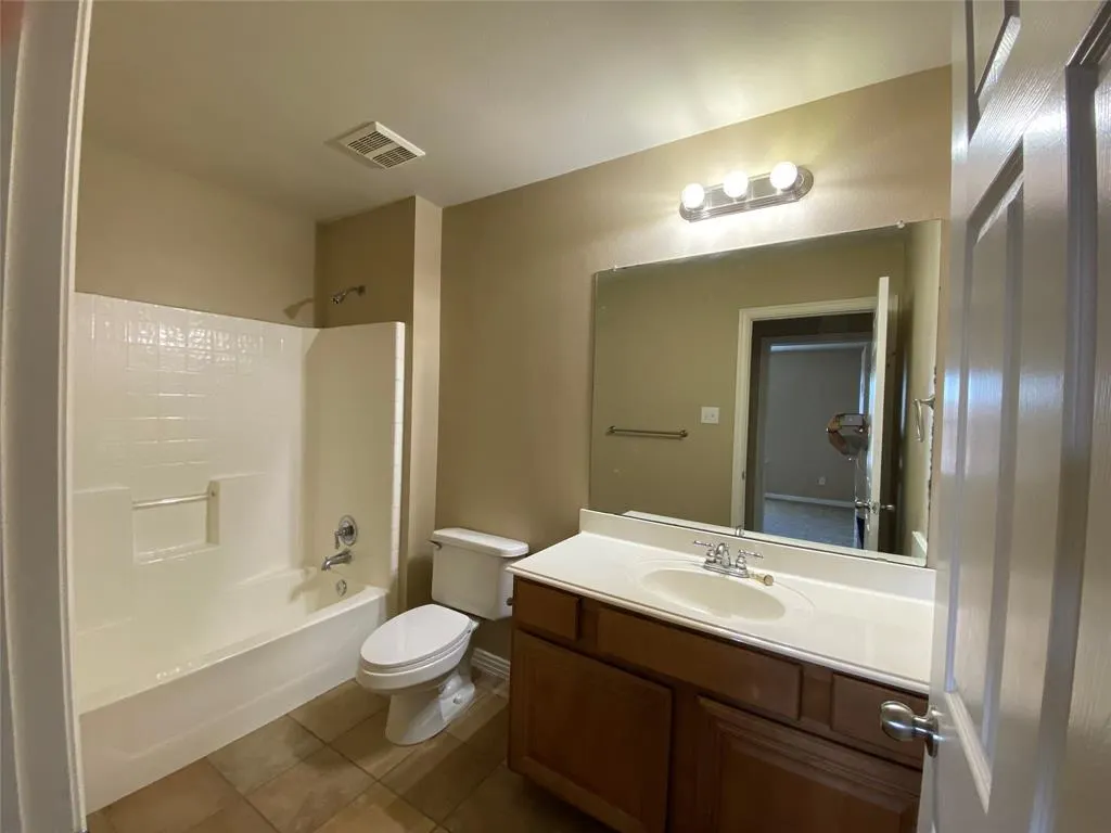 575 S Virginia Hills Drive, #303