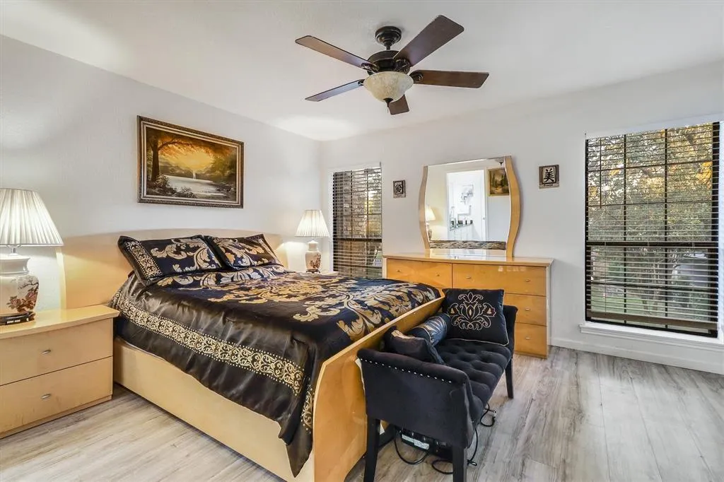 15151 Berry Trail, #1307