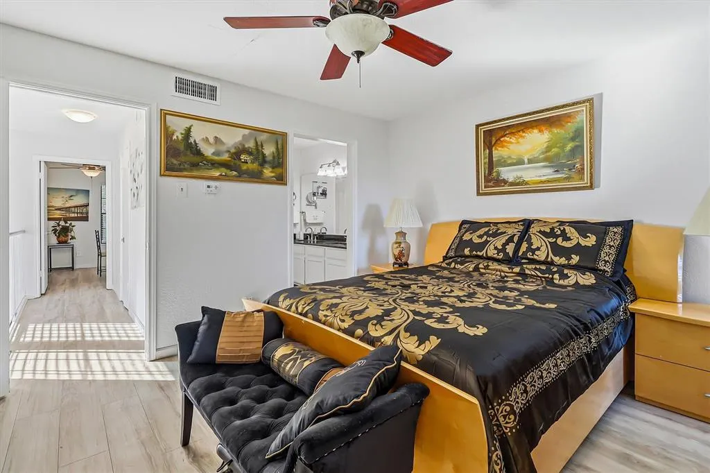 15151 Berry Trail, #1307