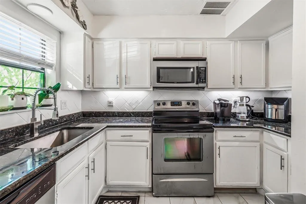 15151 Berry Trail, #1307