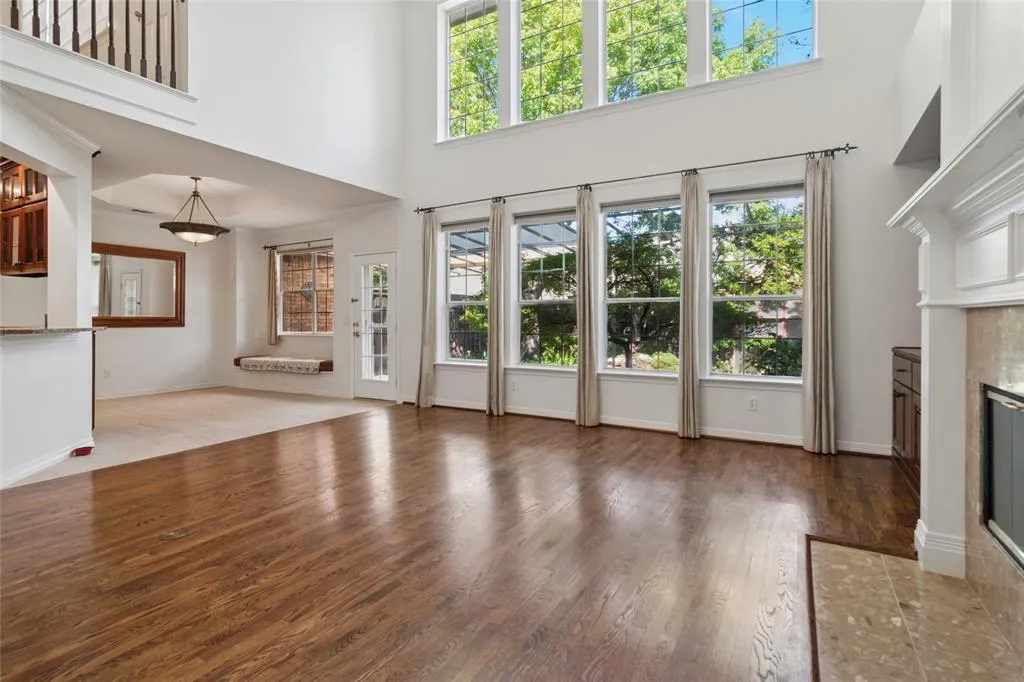 6421 Glenhollow Drive