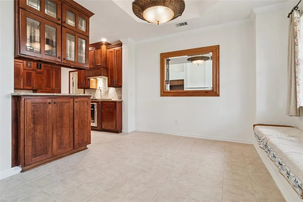 6421 Glenhollow Drive