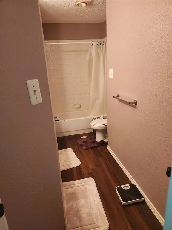 3041 Hillingdon Drive