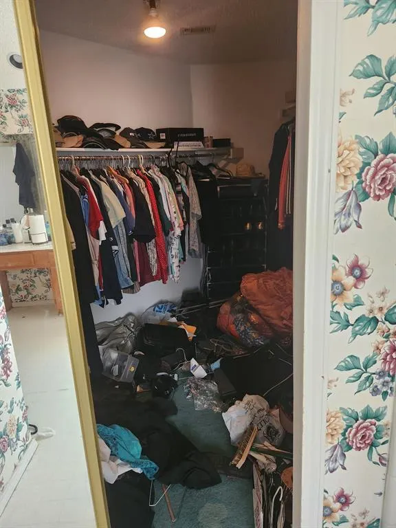 3041 Hillingdon Drive