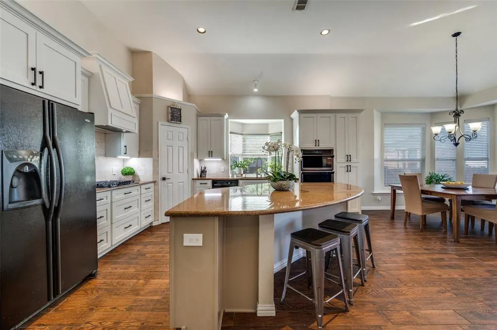 11538 CORSICANA Drive