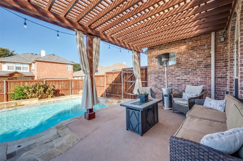 11538 CORSICANA Drive