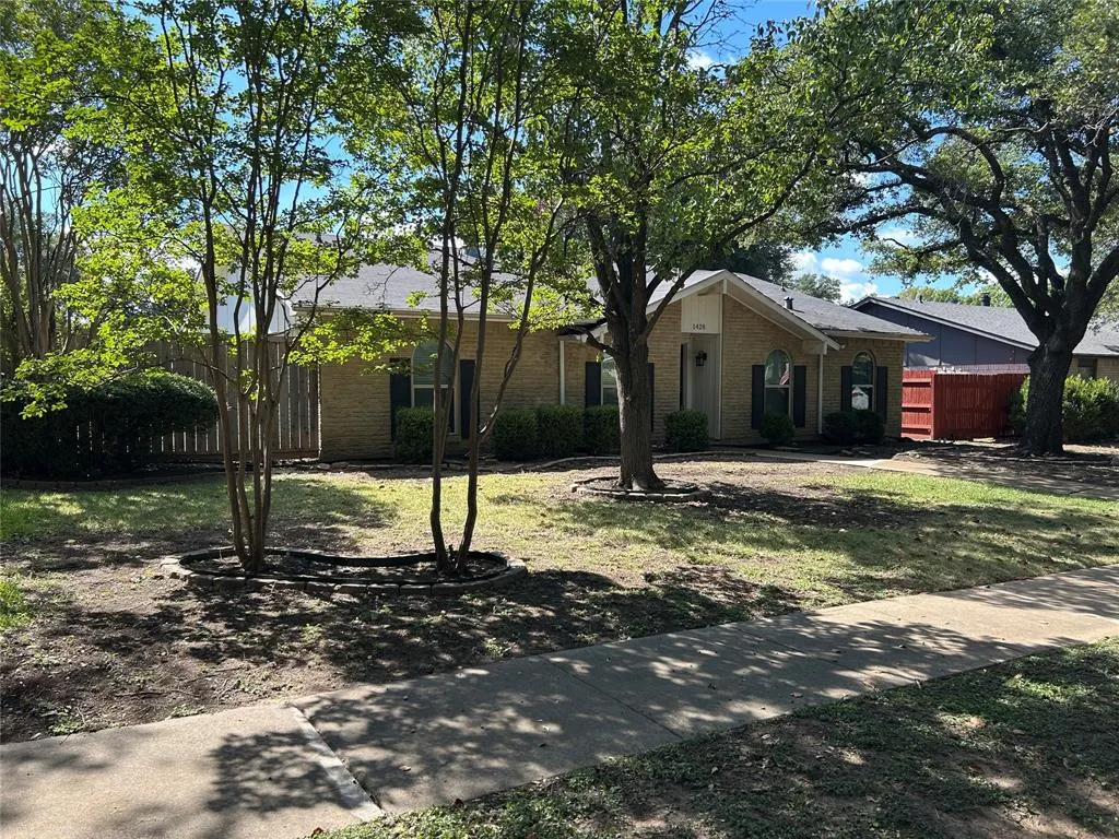 1428 Everglades Drive