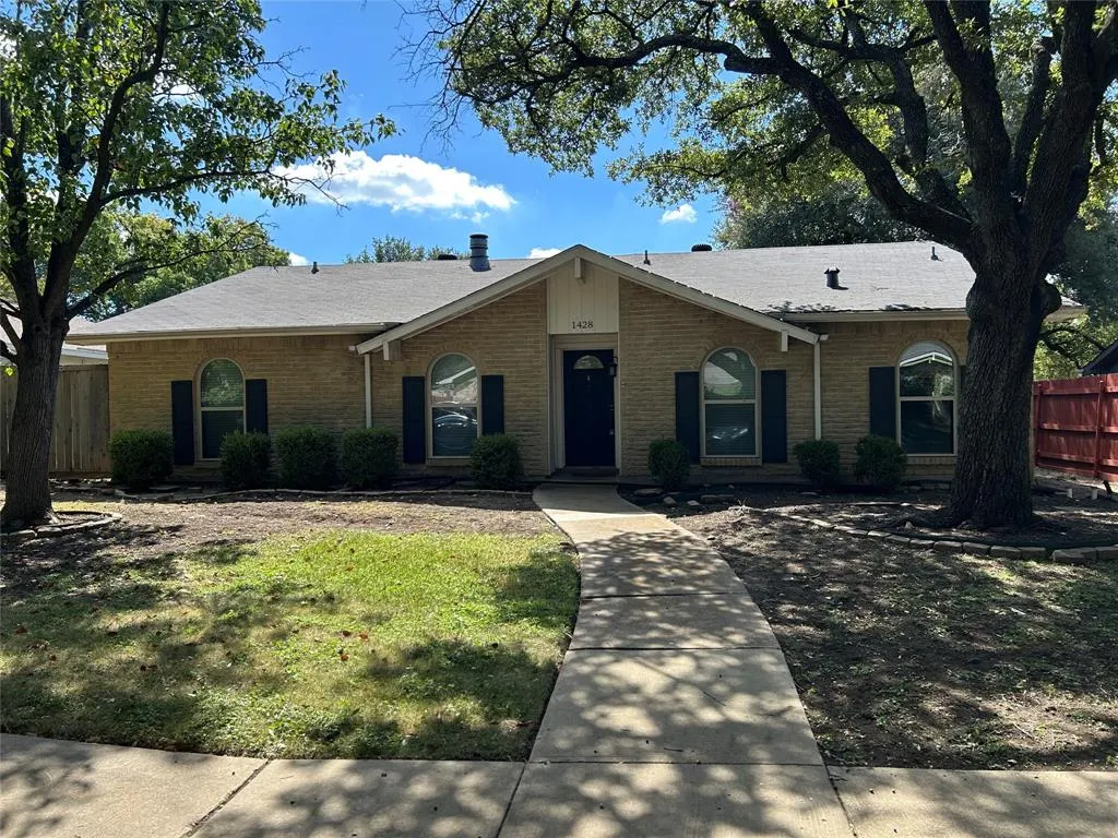 1428 Everglades Drive