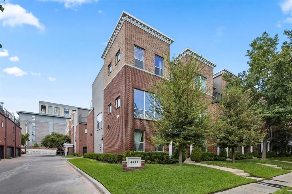 4411 Mckinney Avenue, #1