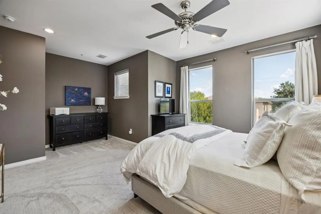 4411 Mckinney Avenue, #1