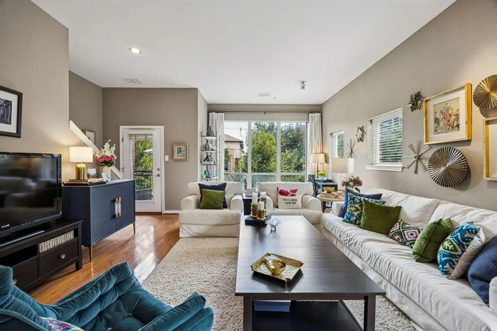 4411 Mckinney Avenue, #1