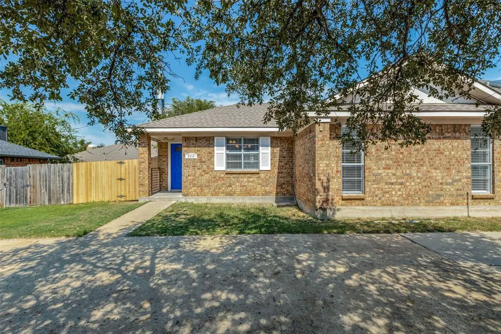 8938 Thompson Circle