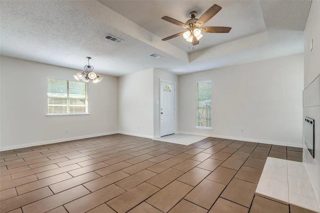8938 Thompson Circle
