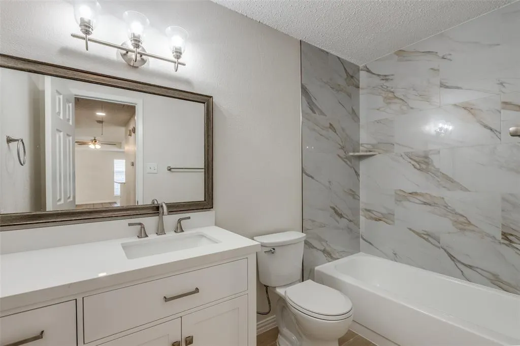 8938 Thompson Circle