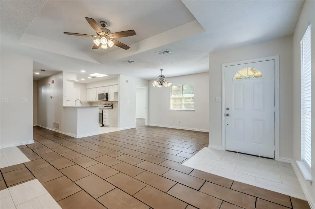 8938 Thompson Circle
