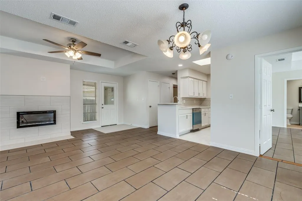 8938 Thompson Circle