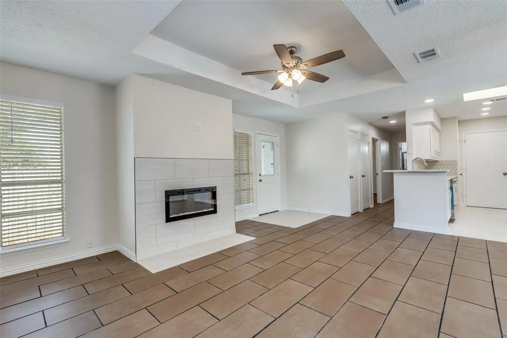 8938 Thompson Circle