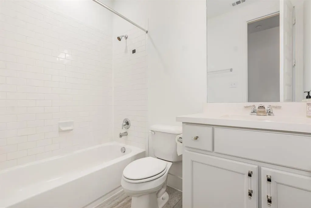 1329 Pleasant Knoll Trail