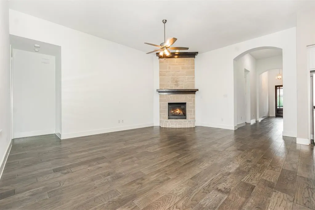 1329 Pleasant Knoll Trail