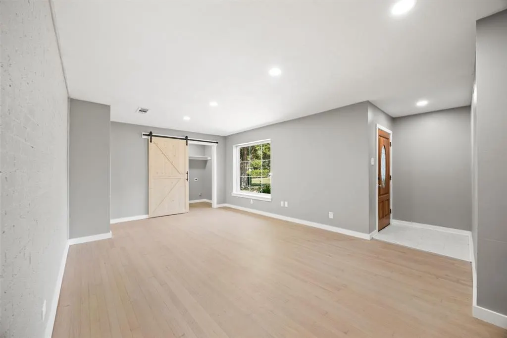 2215 Mack Lane