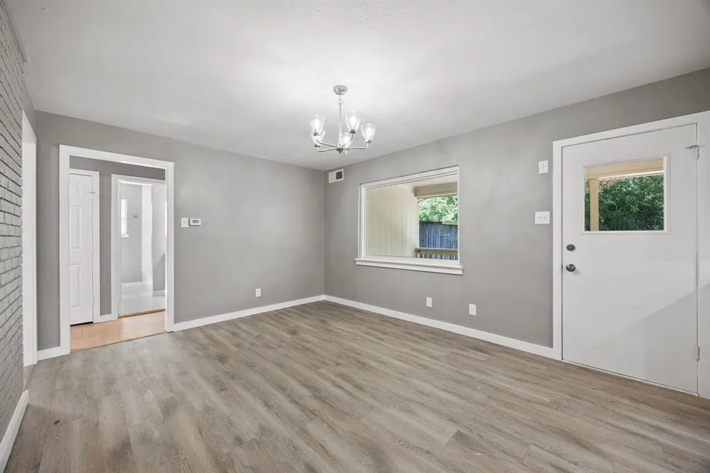 2215 Mack Lane