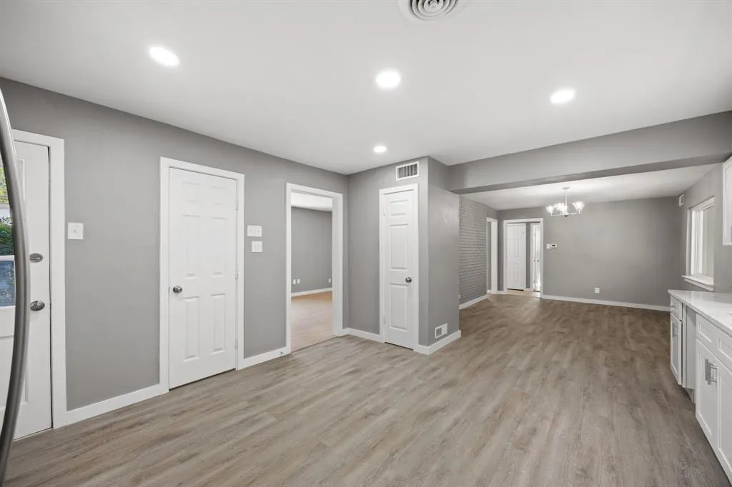 2215 Mack Lane