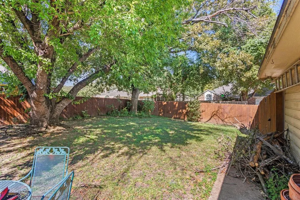2412 Crestview Drive