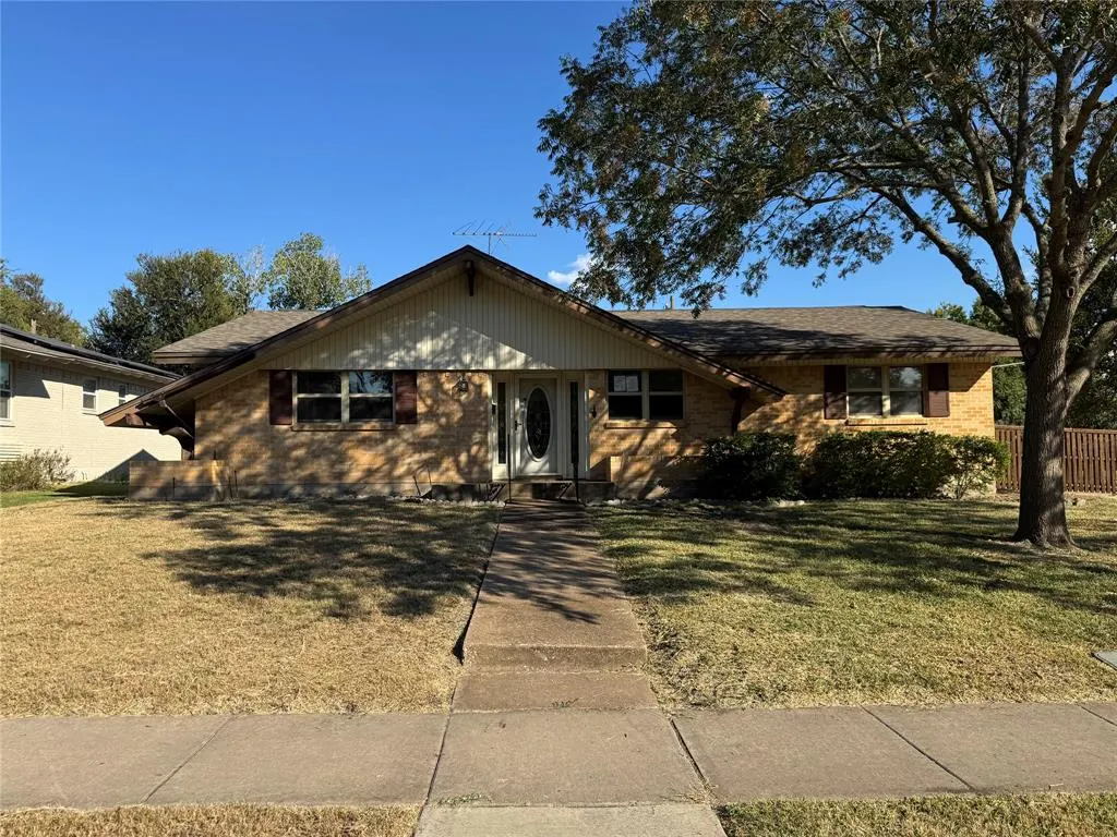 1900 Provincetown Lane