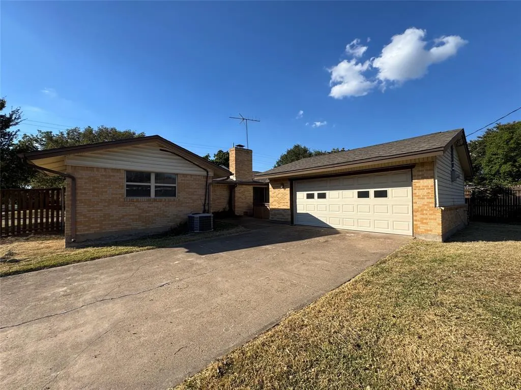 1900 Provincetown Lane