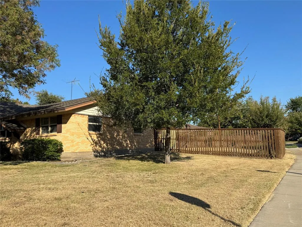 1900 Provincetown Lane