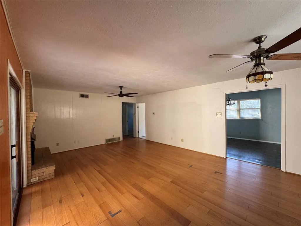 1900 Provincetown Lane