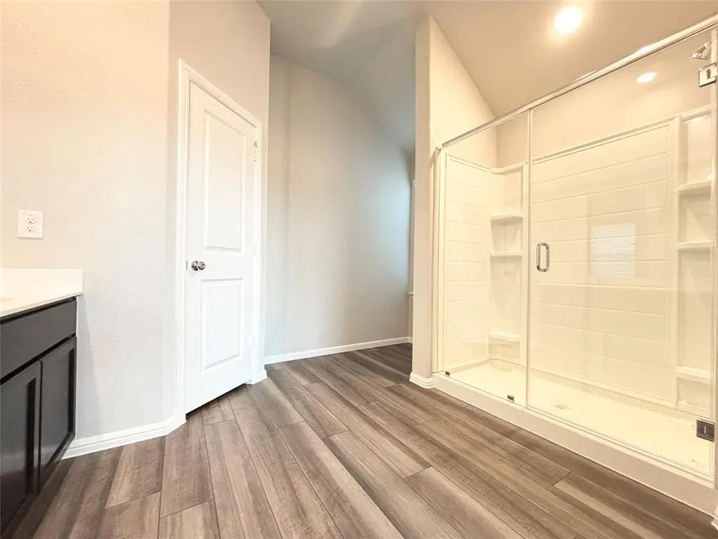 2512 Rambling Road