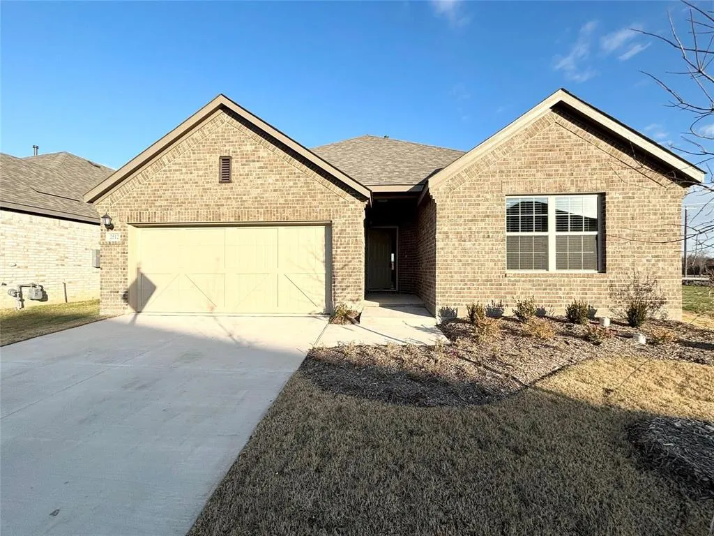 2512 Rambling Road
