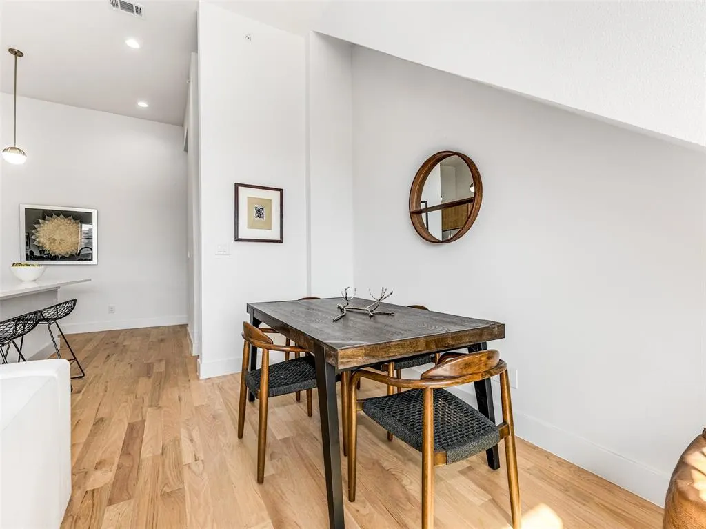 2080 Kelly, #110