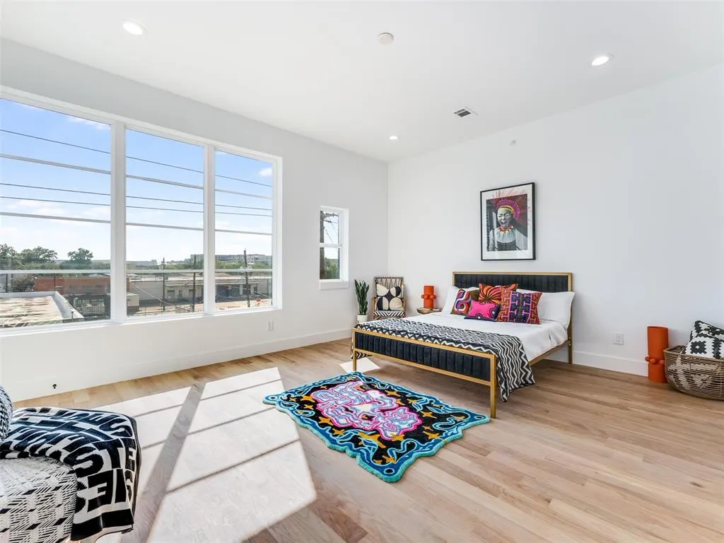 2080 Kelly, #110