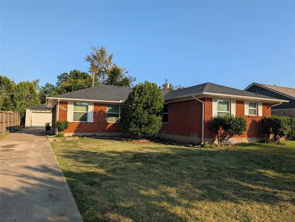 330 La Salle Drive