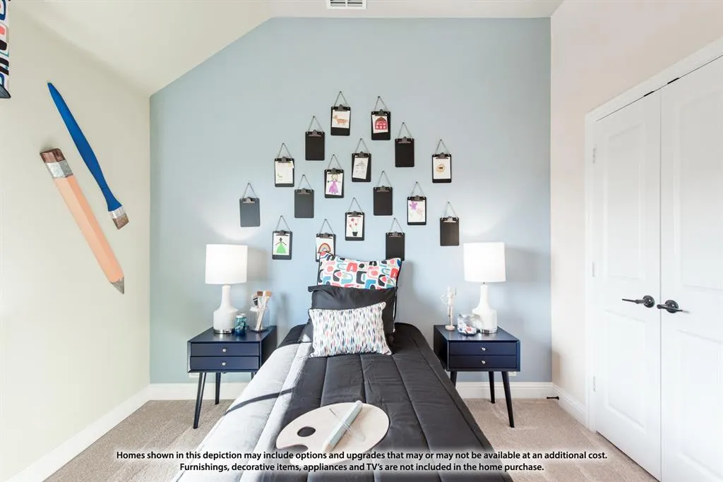 7312 Iris Road
