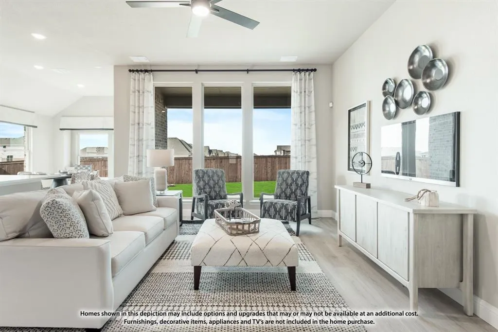 7312 Iris Road