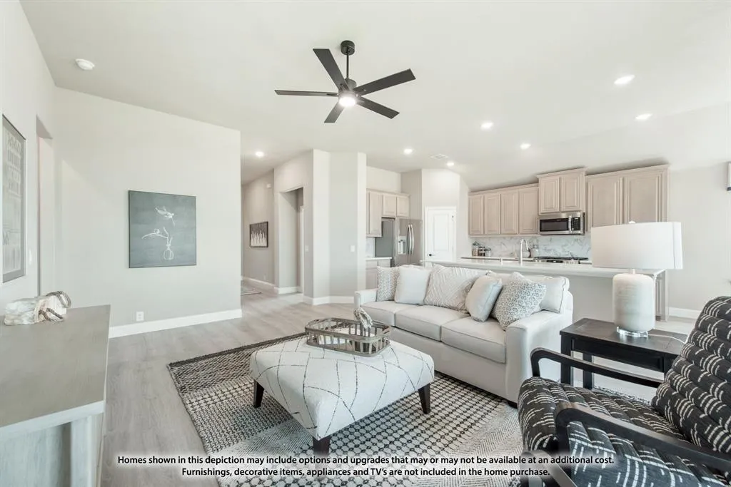7312 Iris Road