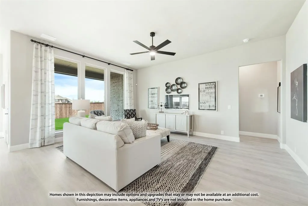 7312 Iris Road