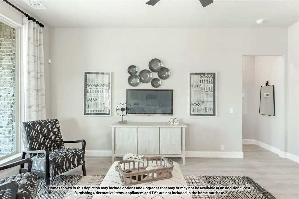 7312 Iris Road