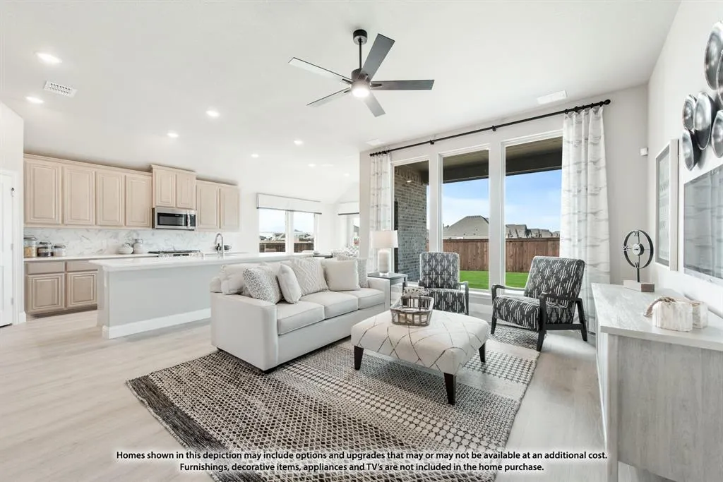 7312 Iris Road