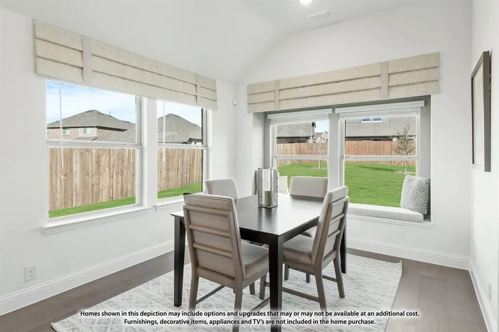 7316 Iris Road
