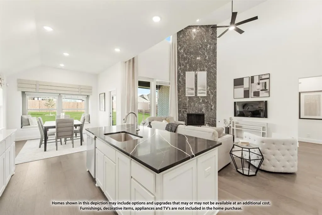 7316 Iris Road