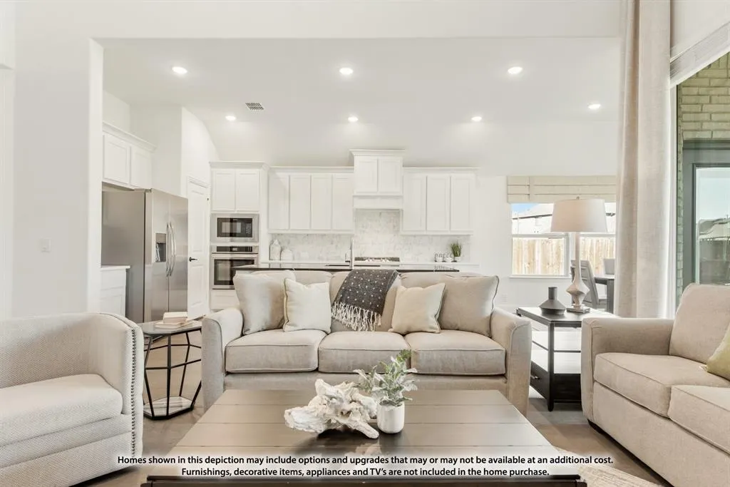 7316 Iris Road